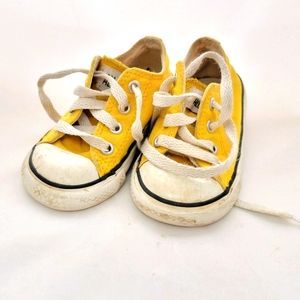 Yellow children's size 6 converse all-stars